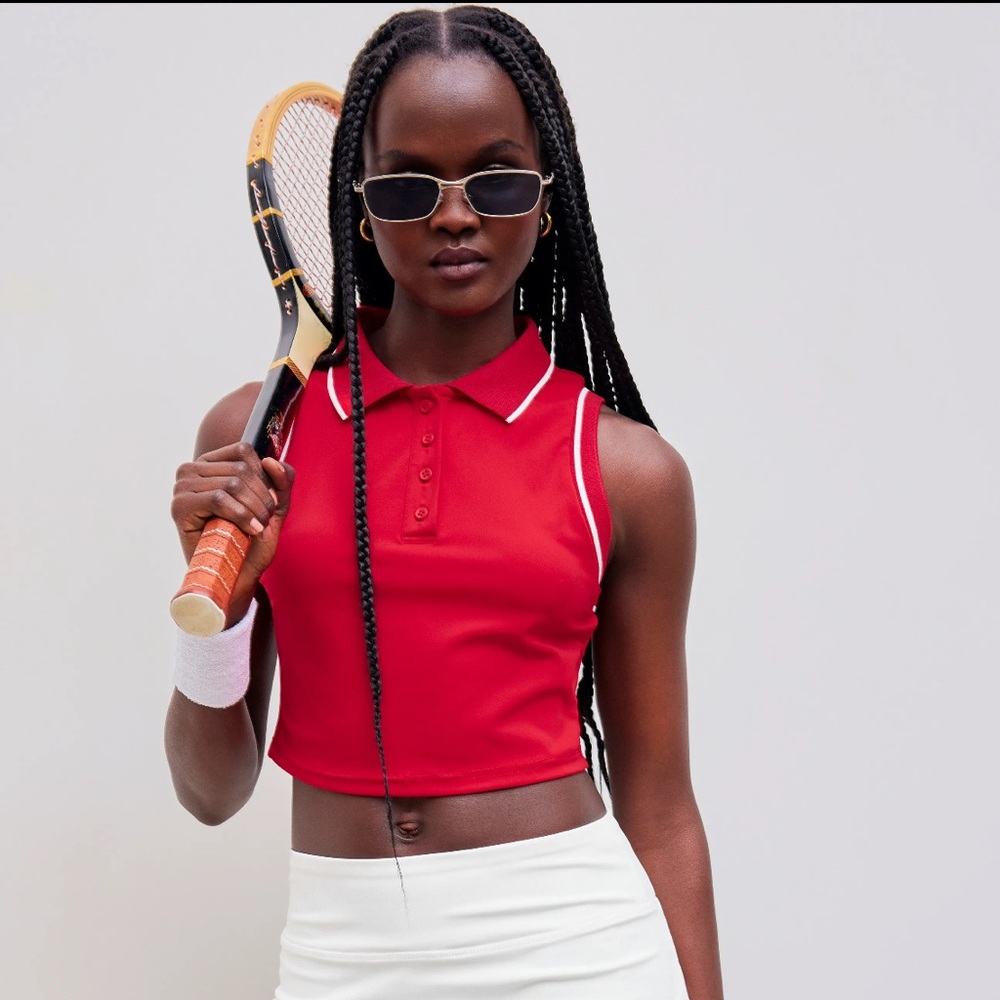 CIDERAIRY™ COLLAR CONTRASTING CROP TOP